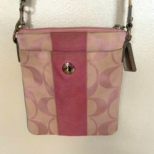 Coach signature messenger crossbody purse